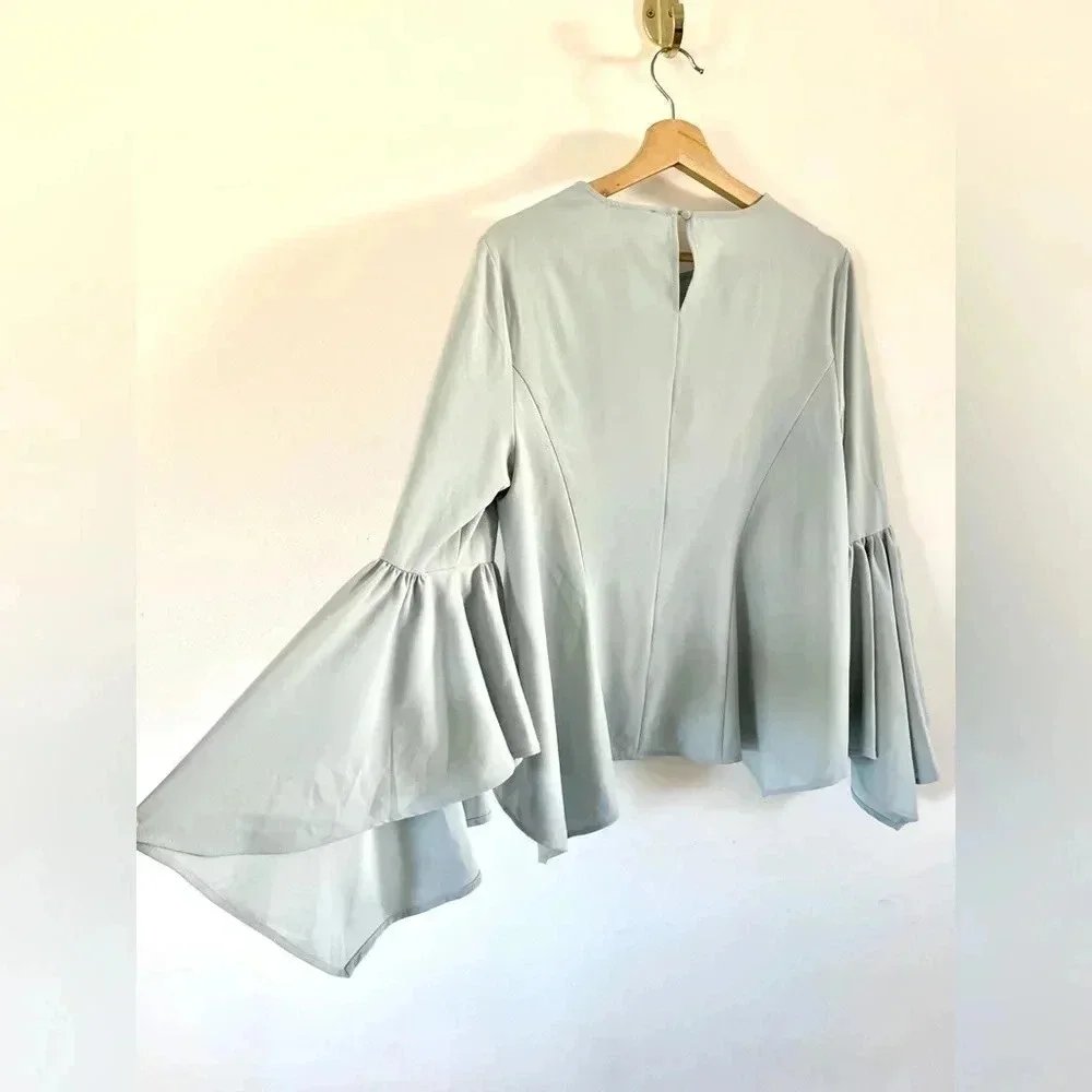 Carmen Marc Valvo Blue‎ Long Flowy Bell Sleeve Haven Blouse Size Medium - Picture 9 of 10